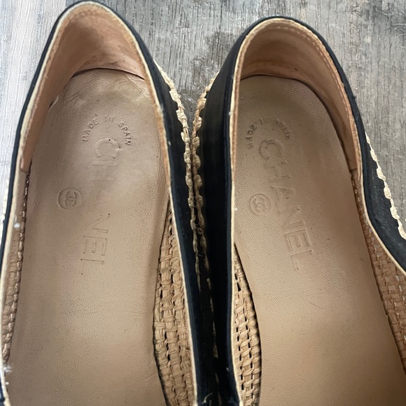 CHANEL Lambskin Leather & Woven Raffia Espadrilles - Picture 2 of 8